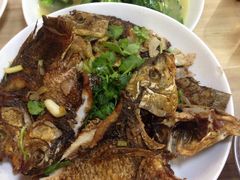 椒盐鲫鱼30元／条-如意楼农家菜(雁荡山店)