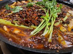 -鸿顺老铁锅美蛙鱼府(解放碑店)