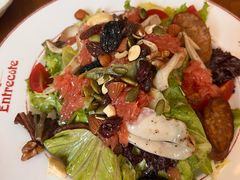 大虾坚果蔬菜沙拉配芥末油醋汁-Entrecôte 法国牛扒馆(保利·时光里店)