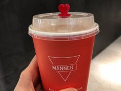 拿鐵-Manner Coffee(芮欧百货店)