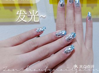 夏日美甲·bulingbuling感觉手指会发光~
