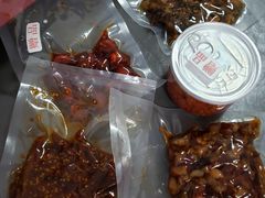 -鑫记婆婆兔·成都特产·兔头手撕兔(太古里店)