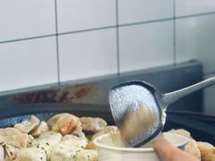 -黄阿姨锅贴大王(万航渡路店)