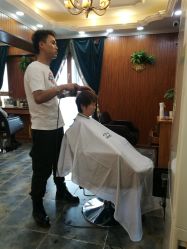 -小齐发型Star·Salon