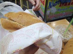 -Bánh Mì Huynh Hoa