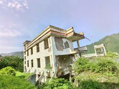 -四川汶川特大地震漩口中学遗址