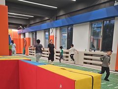 -悦动体能篮球羽毛球网球(三里河店)