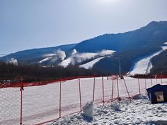 -鳌山滑雪度假区