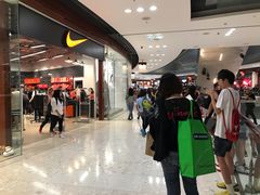 -东荟城名店仓