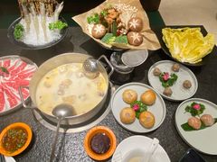 油面筋虾滑（8粒）-煲宫猪肚鸡(昆山金鹰国际购物中心店)