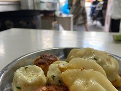 -黄阿姨锅贴大王(万航渡路店)