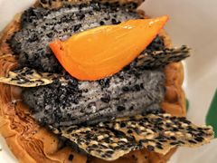 浓香黑芝麻可颂-PAOPAO Bakery&Café(港汇店)