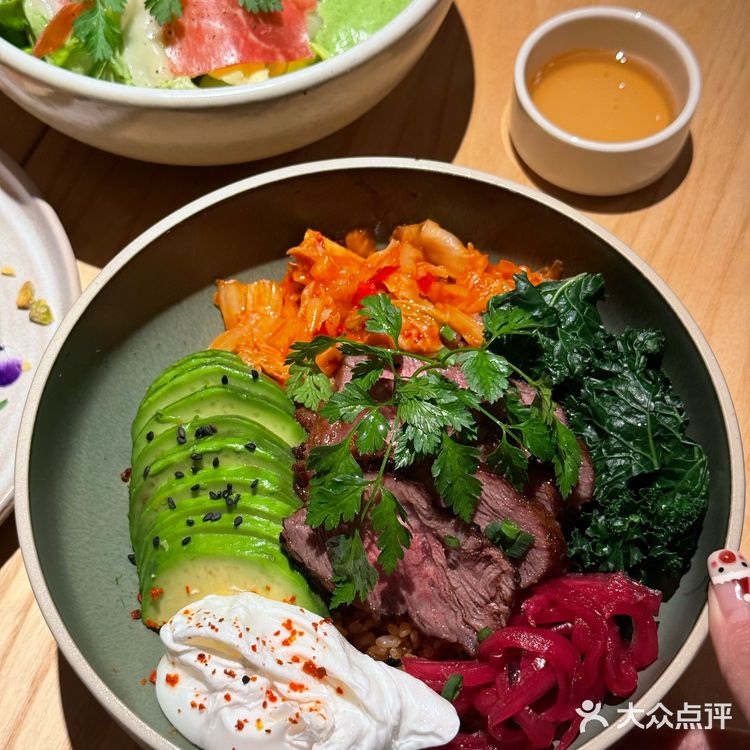 长沙女朋友带我见世面了！新开的漂亮饭！