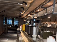 -湊湊火锅·茶憩(南京东路悦荟店)