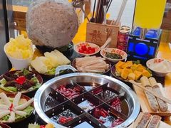 -憨孃孃·重庆老火锅(红山黑金店)