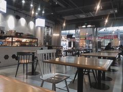 大堂-HELLO 27 意面·沙拉·帕尼尼