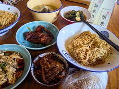 惠山油酥饼-新万鑫银丝面·非遗无锡味(惠山古镇店)