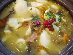 -周鱼小馆石锅酸菜鱼(活力汇店)