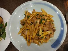 脆笋炒腊肉-阿庄新豫菜(航海东路店)