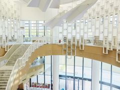 -广州市白云区图书馆