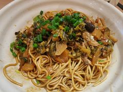 -佬钱湾仔(衣裳街店)