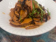 -乡村馕坑肉·烧烤·新疆菜·本地人更爱吃(阿勒泰首店)