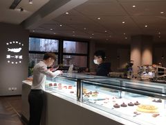 -潮一不贰·法式甜品·生日蛋糕·西式简餐(外滩店)