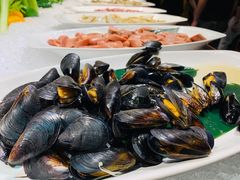 -四海一家自助餐(益田假日广场店)