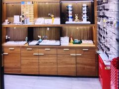 -一代眼镜·蔡司配镜(浦东大拇指广场店)