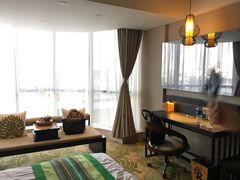 -深圳罗湖东门步行街亚朵X酒店