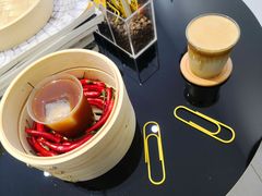 -YECLIP COFFEE黄色回形针咖啡