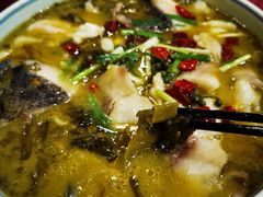 酸菜鱼-旭龙鱼头王(航华店)