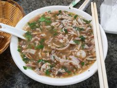 羊杂汤-清真喜兰老丁羊汤特色小吃