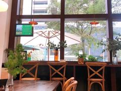 靠窗位-肥朵食堂(带梦胡同店)