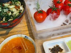 番茄脆菇沙拉-小大董·烤鸭(五棵松店)