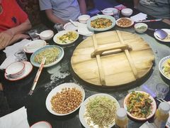 -鱼窝棚柴火铁锅炖(富山屯店)