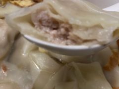 刀鱼馄饨-老半斋(福州路店)