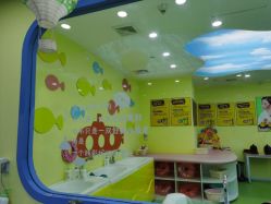 -鱼乐贝贝婴幼儿游泳中心(梅江印象城店)