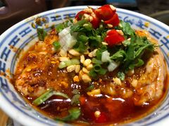 -沪小二炭火蛙锅(淮海中路美食不夜城店)
