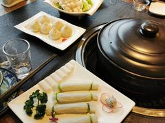 -大匠工房古船木艺术餐厅·猪肚鸡专门店(长白仙岛店)