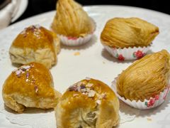 老广蜜汁叉烧酥-新雅粤菜馆(南京东路店)