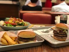 -FATBURGER 特富客汉堡(外交公寓店)