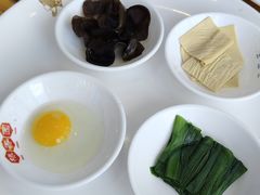 -桥香园过桥米线(国贸店)