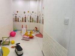 -Pony Baby宝尼婴幼儿游泳SPA馆