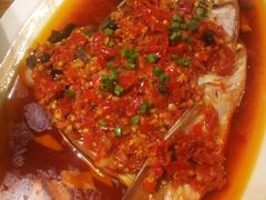 剁椒鱼头-拾味馆·浓鲜骨汤(光谷天地店)