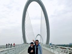-南京眼步行桥