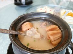 -莲餐厅·湖北菜·潜江小龙虾店(愚园路店)