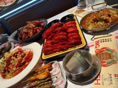-肥肥虾庄·金牌油焖大虾(汉街SKP店)