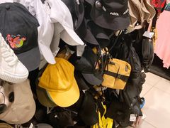 -H&M(鹏欣水游城店)