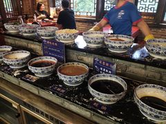 自助调料区-袁老四重庆老火锅(桐梓坡店)